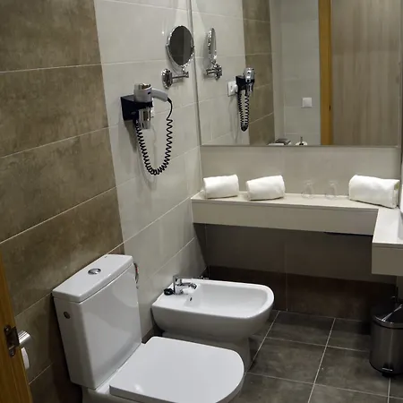 Balneario De 4* Graena
